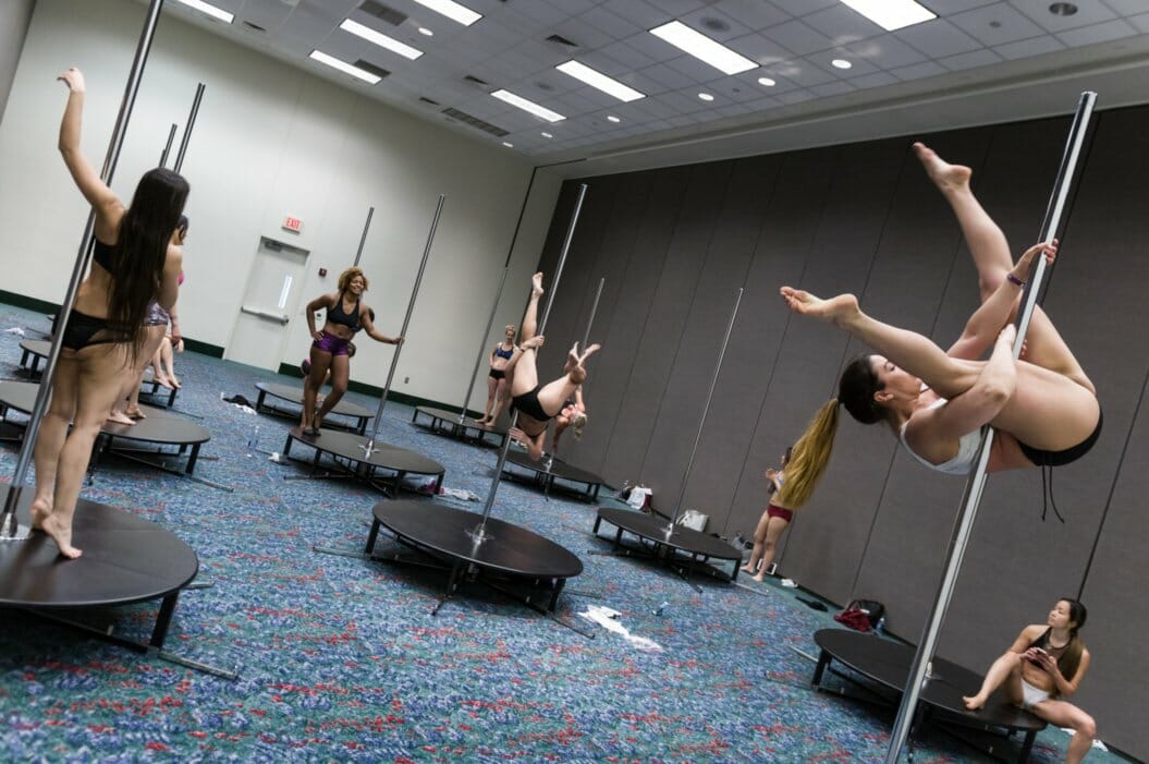 Students practice inverts during a workshop