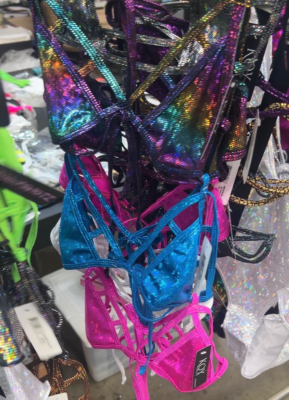 Image of pole wear